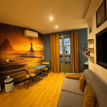 Au Coeur Historique De *