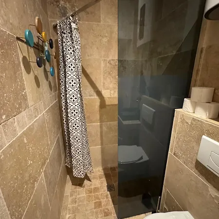 Apartment Au Coeur Historique De Narbonne